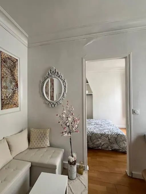 Magnifique 2P Avec Vue Sur Le Sacre Coeur Apartment Paris France